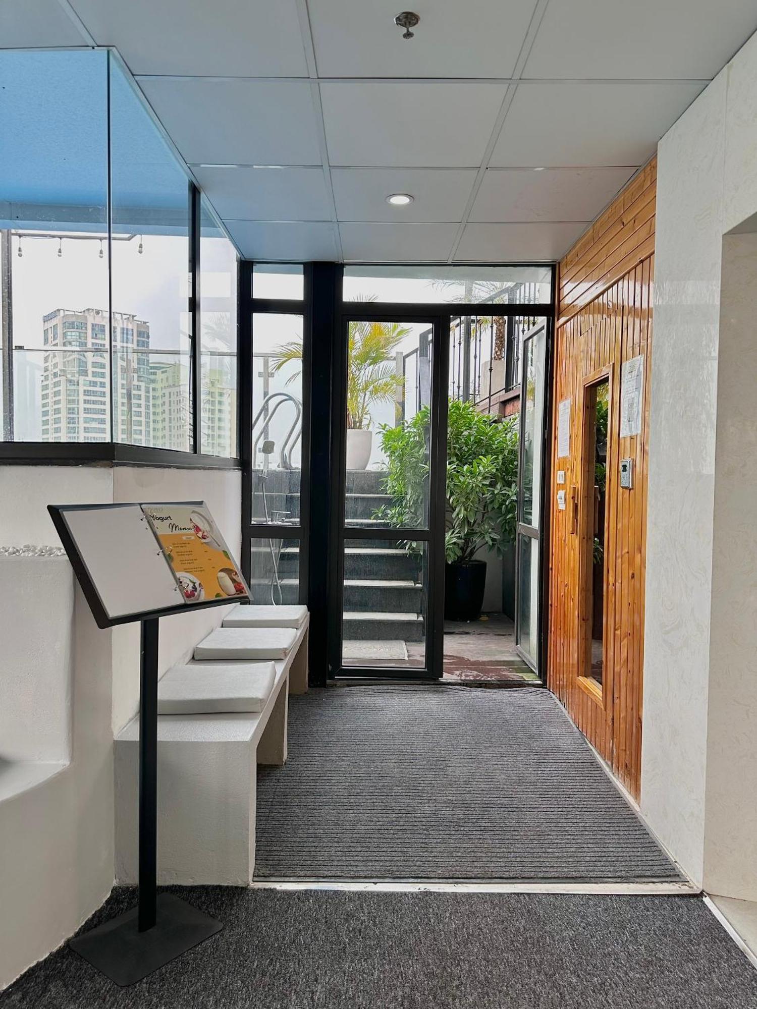 Bradi Gate- 22Land Residence Hotel 4* Hanoï